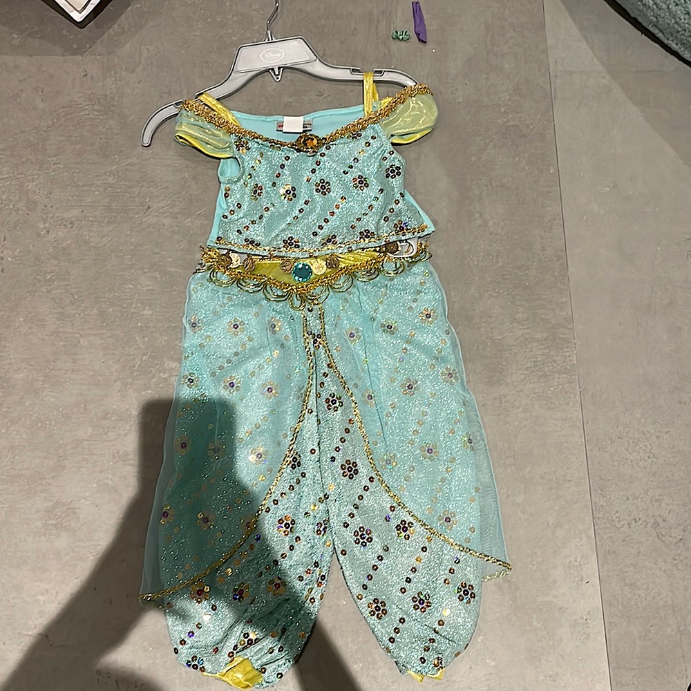 Walt Disney World Princess Jasmine Genie Costume 2 Piece Pants Top Aqua Size 4-5